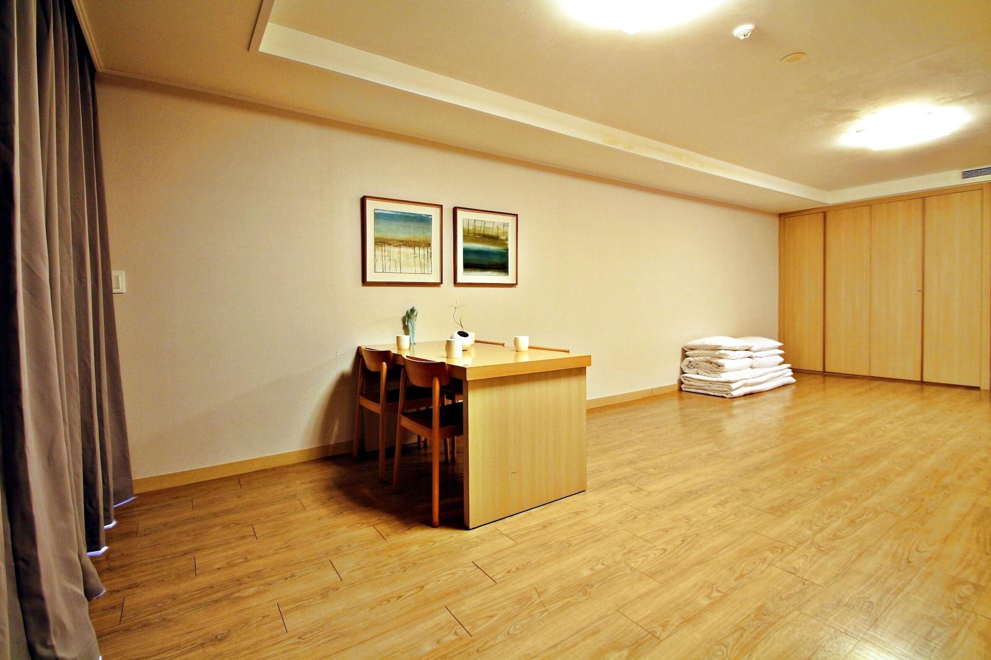 Luceville Seogwipo Ngoại thất bức ảnh