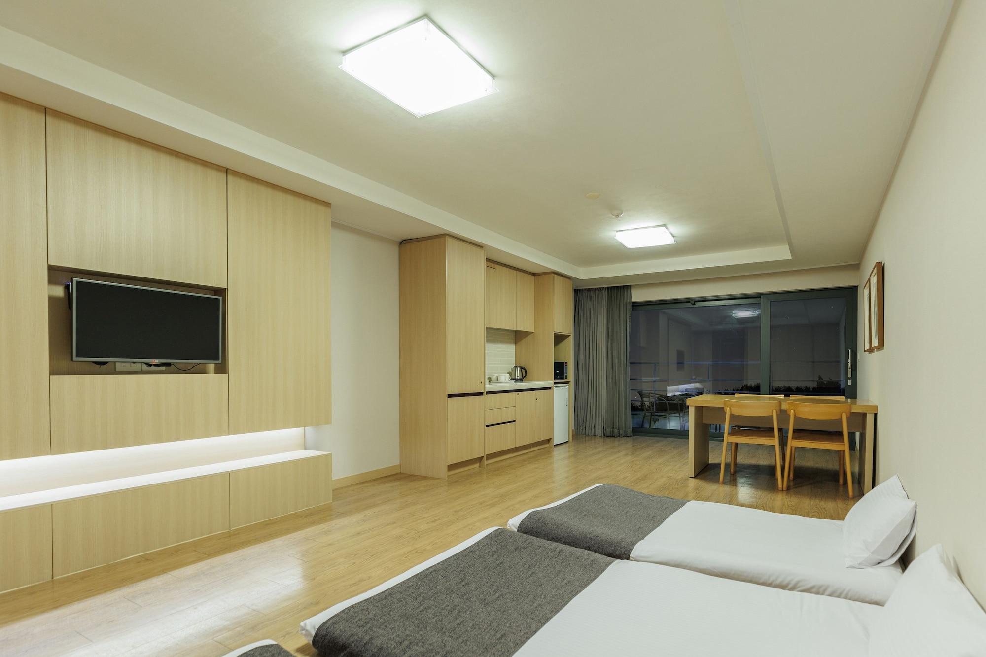Luceville Seogwipo Ngoại thất bức ảnh